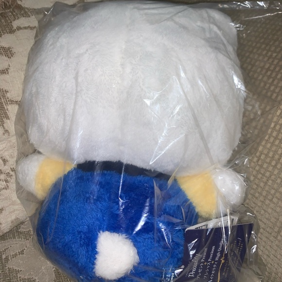 COPY - Fluffy Soft Hello Kitty w/ Velvet Bow Plush - Picture 3 of 3